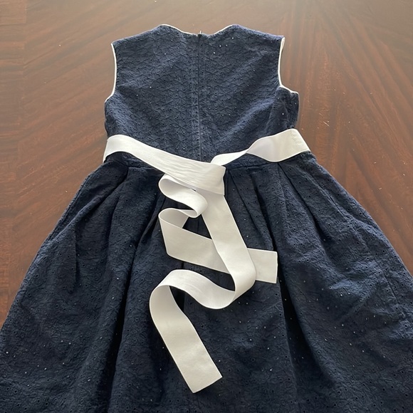 Girl’s dress from Busy Bees size 5 - Picture 4 of 6